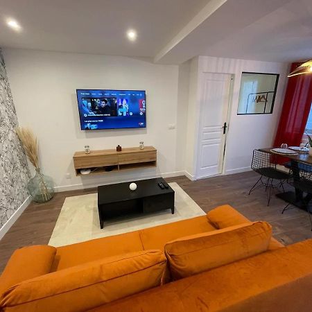Апартаменты Le Jardin Niortais - Hyper Centre- Proche Gare - Paisible - Grand Jardin Prive, Wifi Hd -Netflix Экстерьер фото