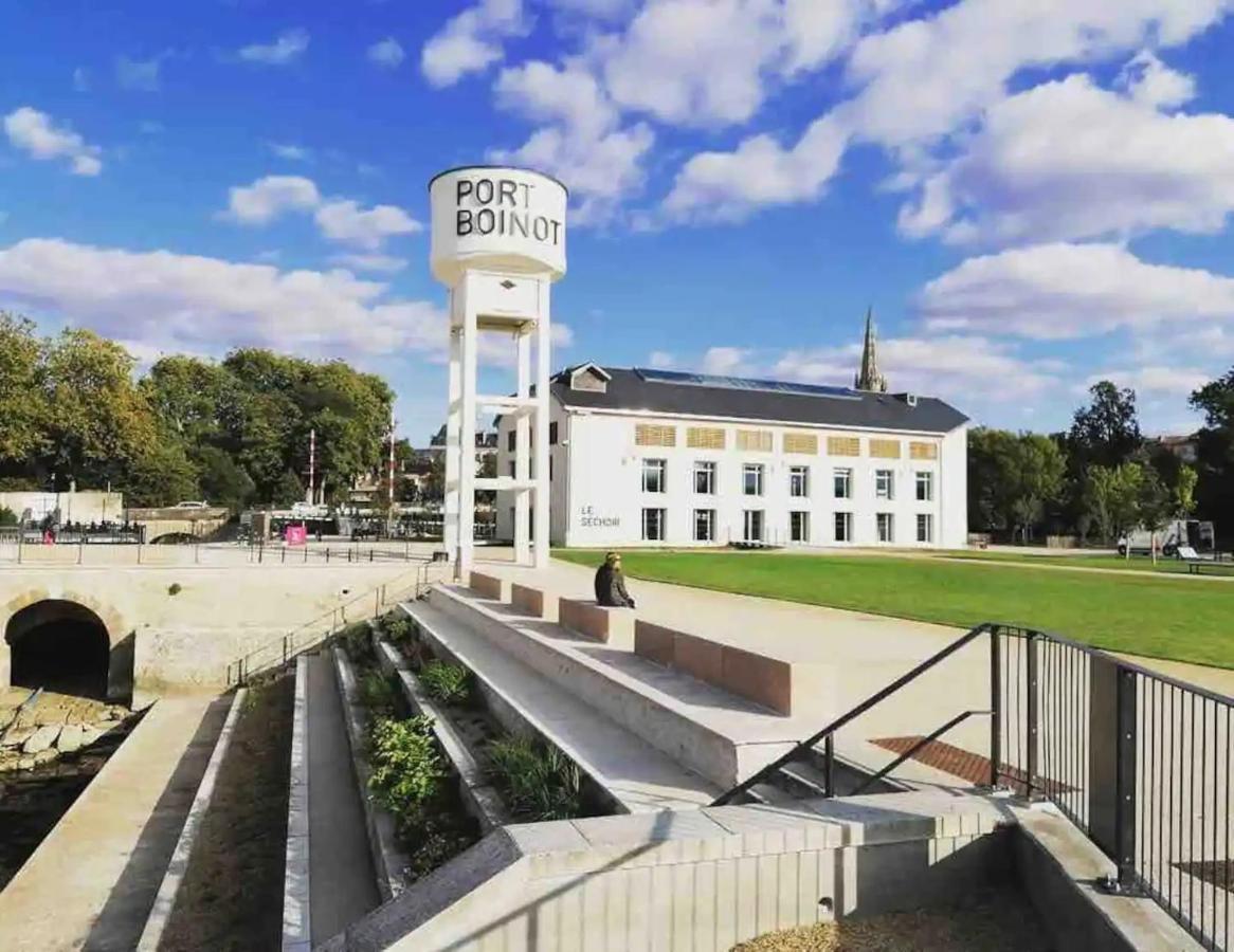 Апартаменты Le Jardin Niortais - Hyper Centre- Proche Gare - Paisible - Grand Jardin Prive, Wifi Hd -Netflix Экстерьер фото